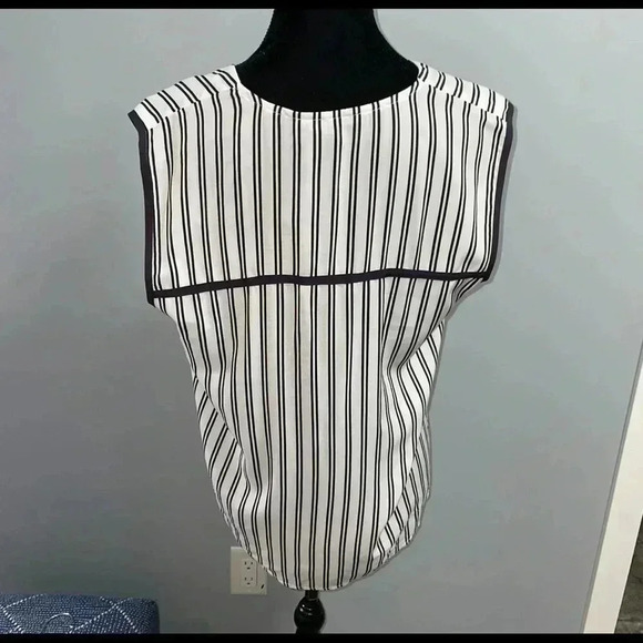 Judith & Charles JAC  Arthur Blouse - Picture 3 of 7